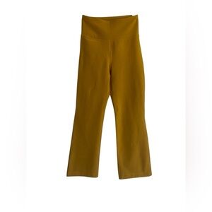 MPG Yellow Leggings High-Rise Versatile straight leg Size Small NEW